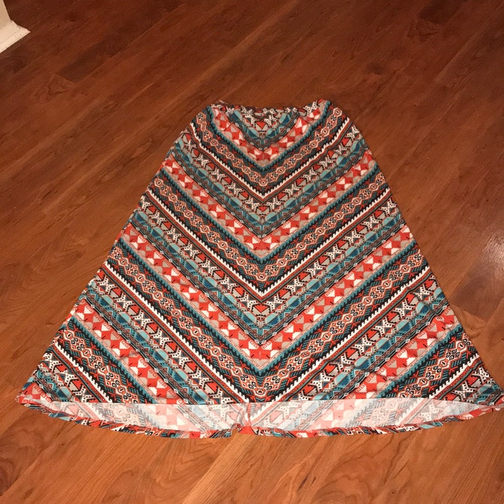 Tribal pattern maxi skirt